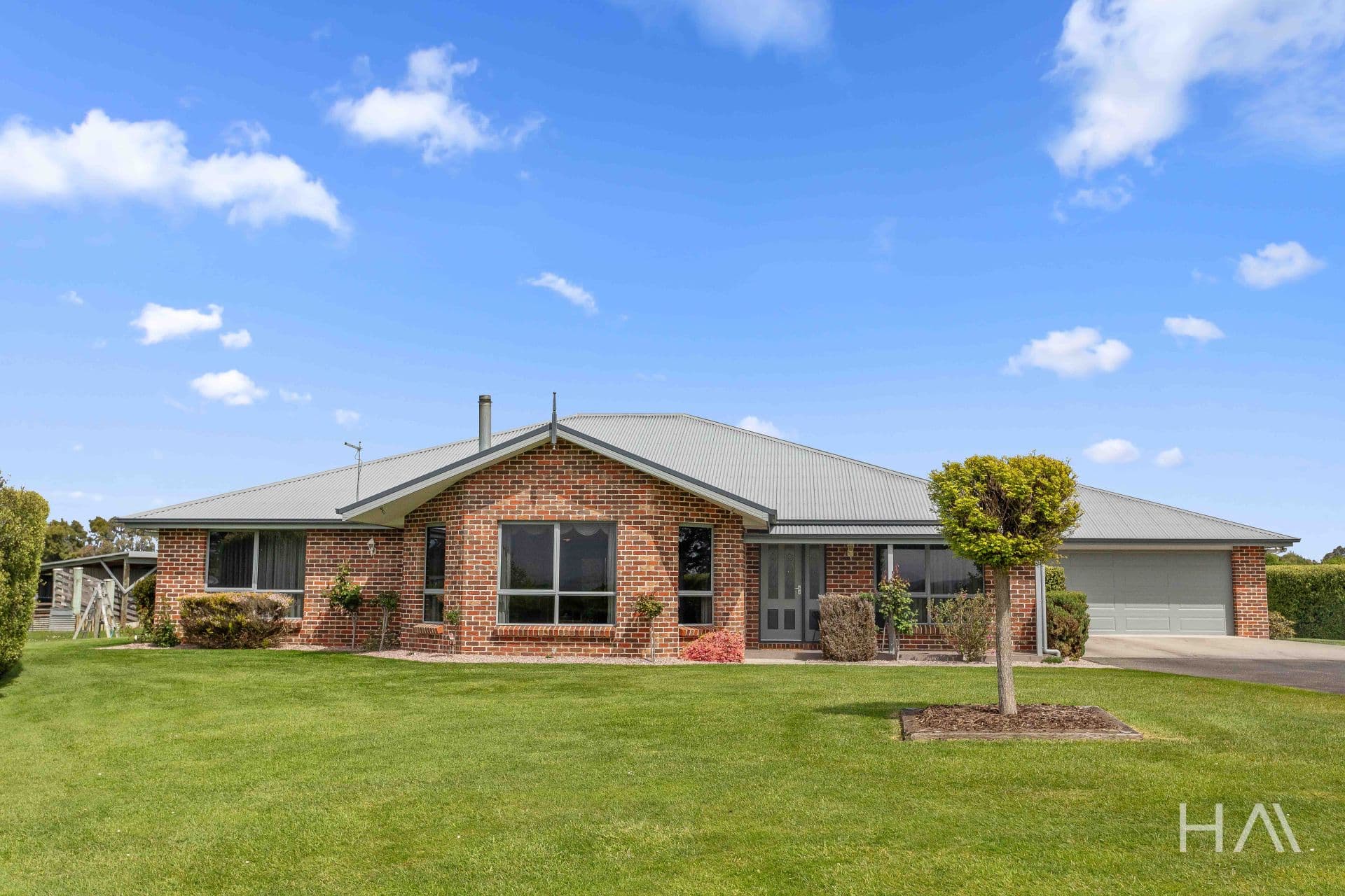 26 Five Acre Row Westbury, Westbury - Thumbnail 3