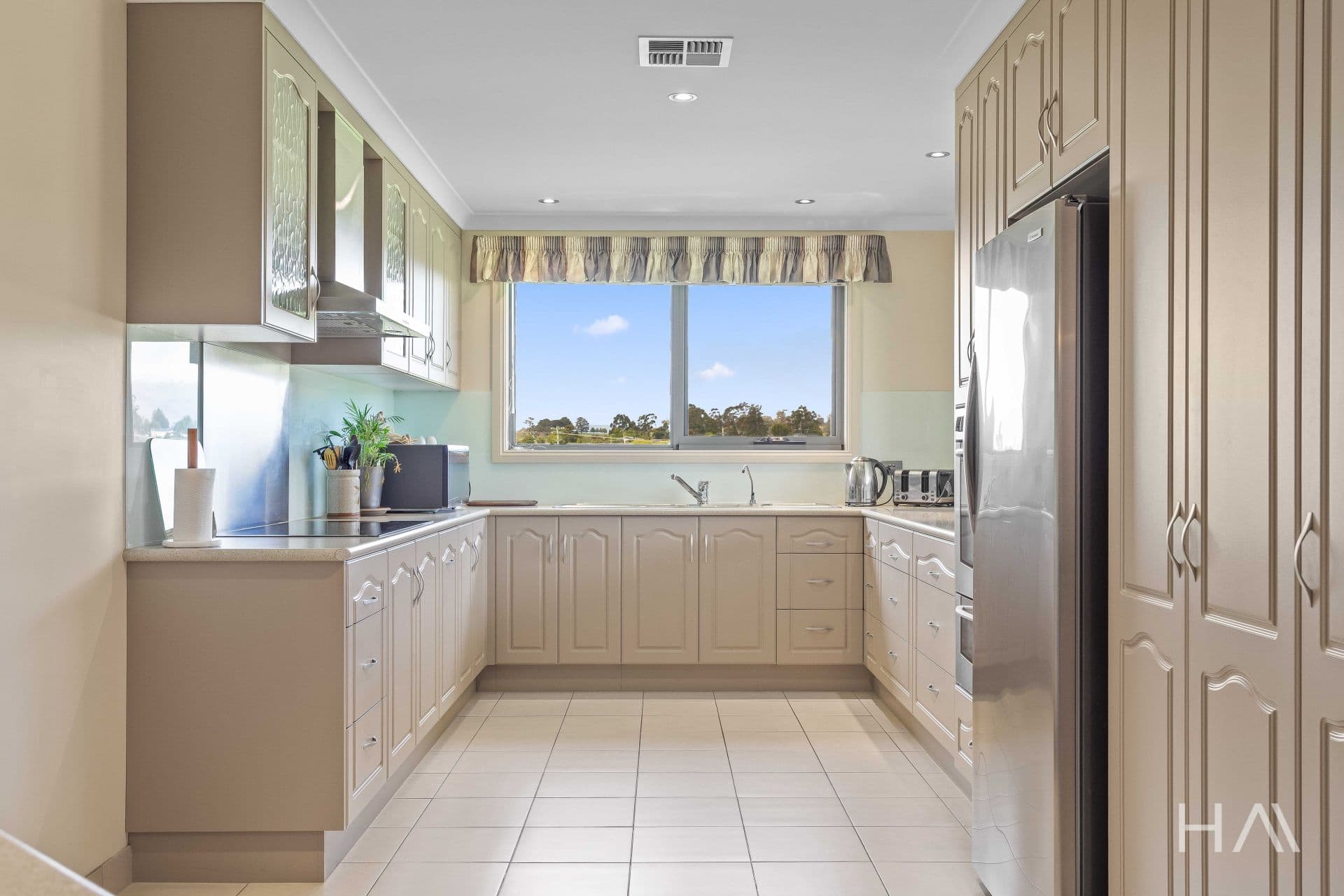 26 Five Acre Row Westbury, Westbury - Thumbnail 4