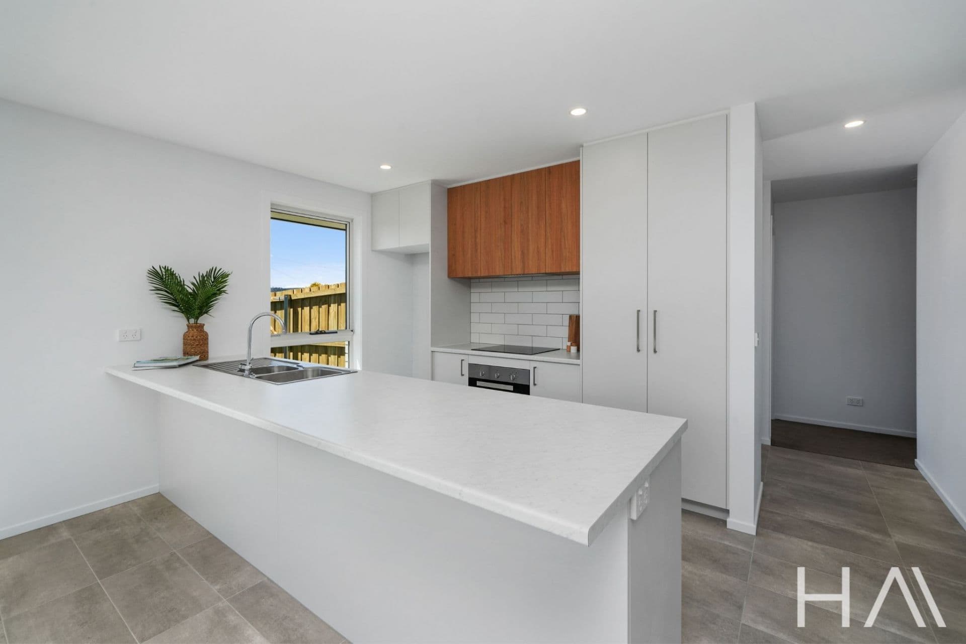 2/8 Kenbrae Avenue Glenorchy, Glenorchy - Thumbnail 8