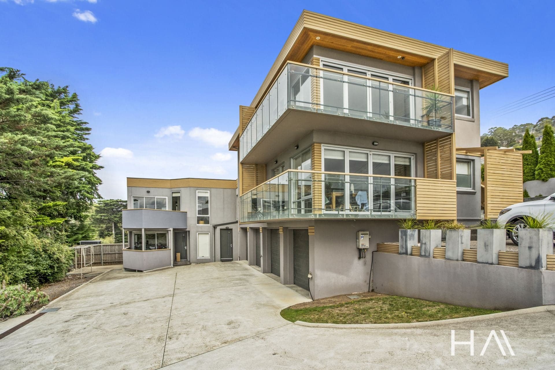 4/245 Churchill Avenue Sandy Bay, Sandy Bay - Thumbnail 2