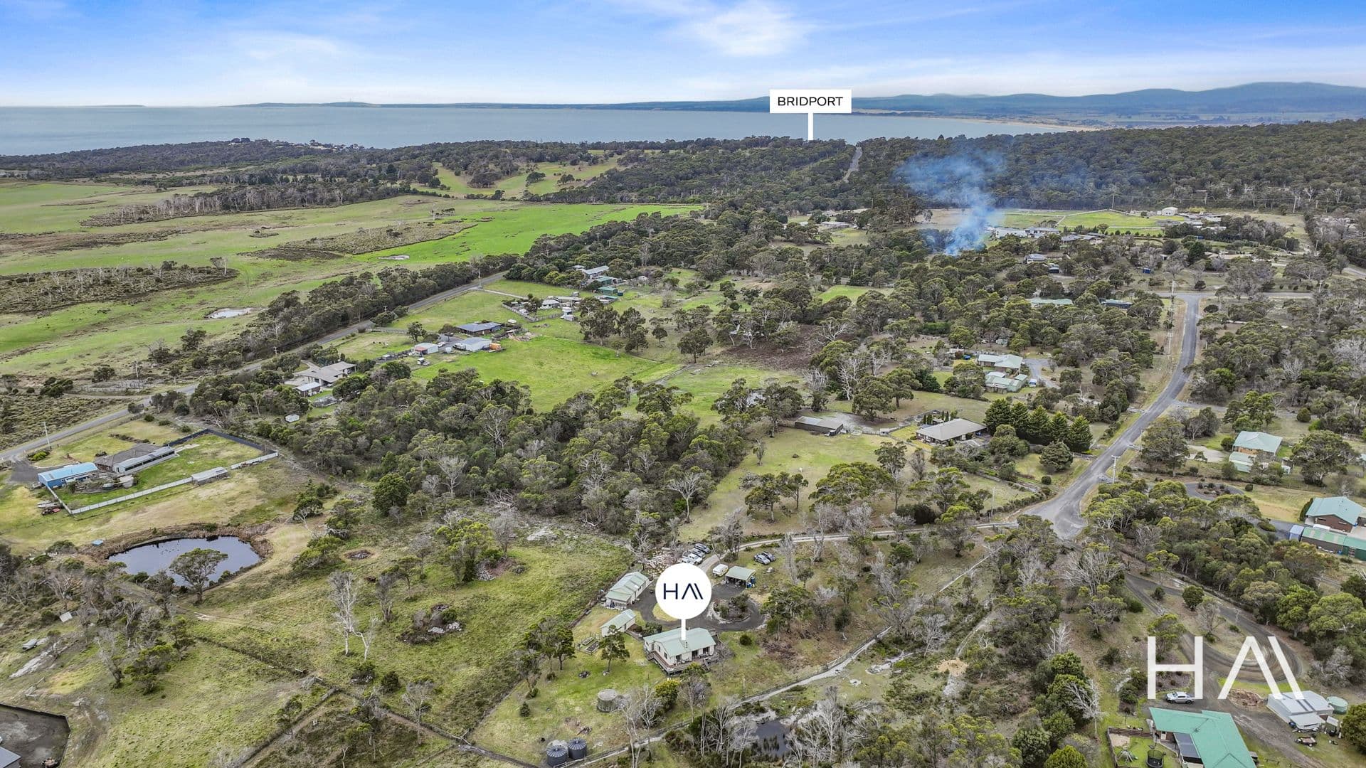 38 Holmes Court Bridport, Bridport - Image 1