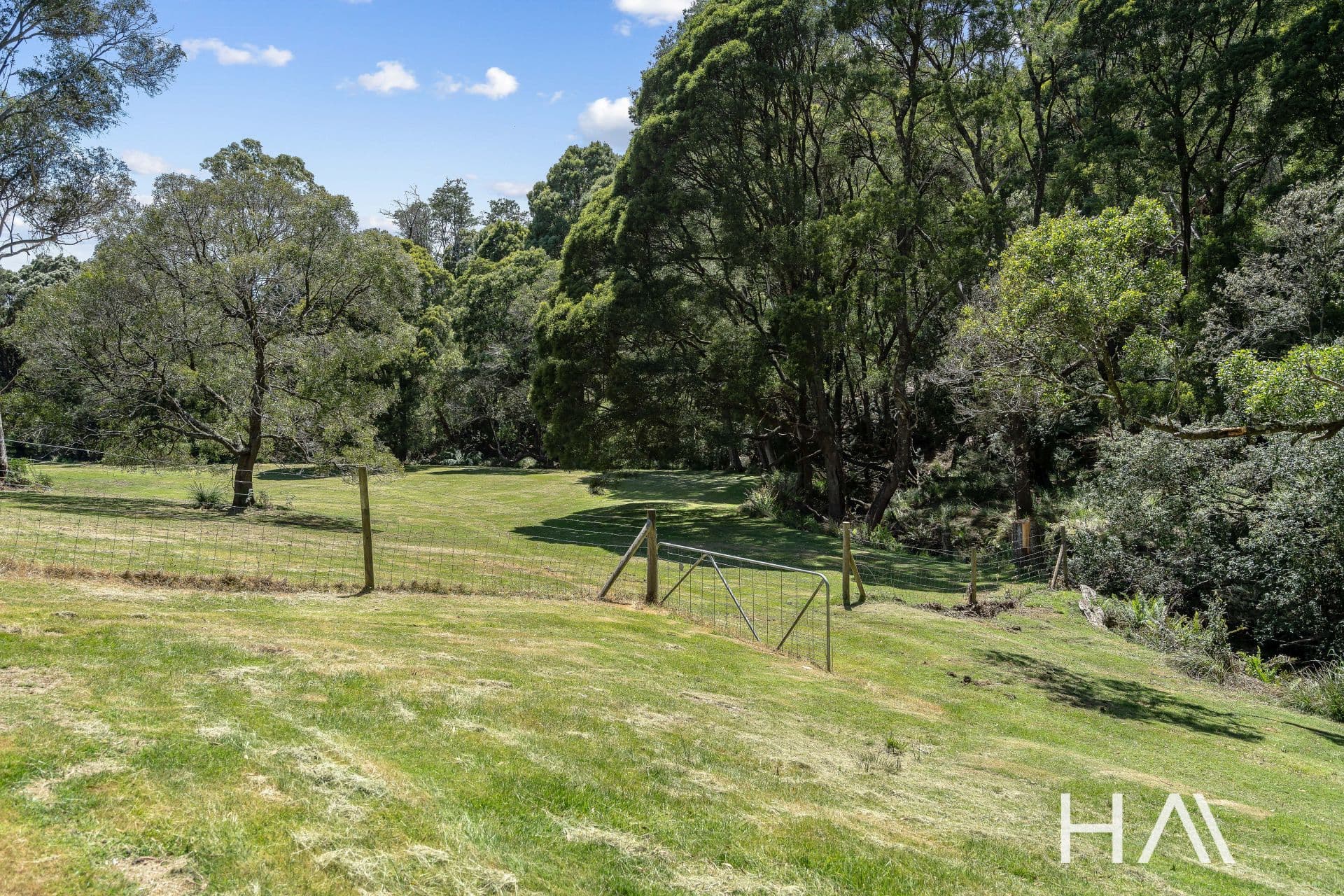 11 Burns Road Wyena, Wyena - Image 1