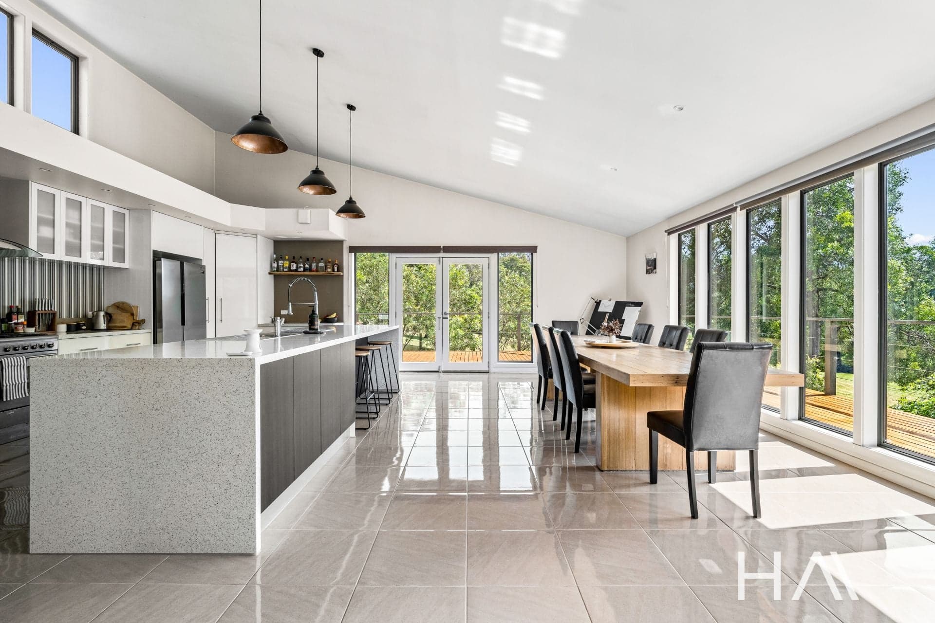 11 Burns Road Wyena, Wyena - Thumbnail 2