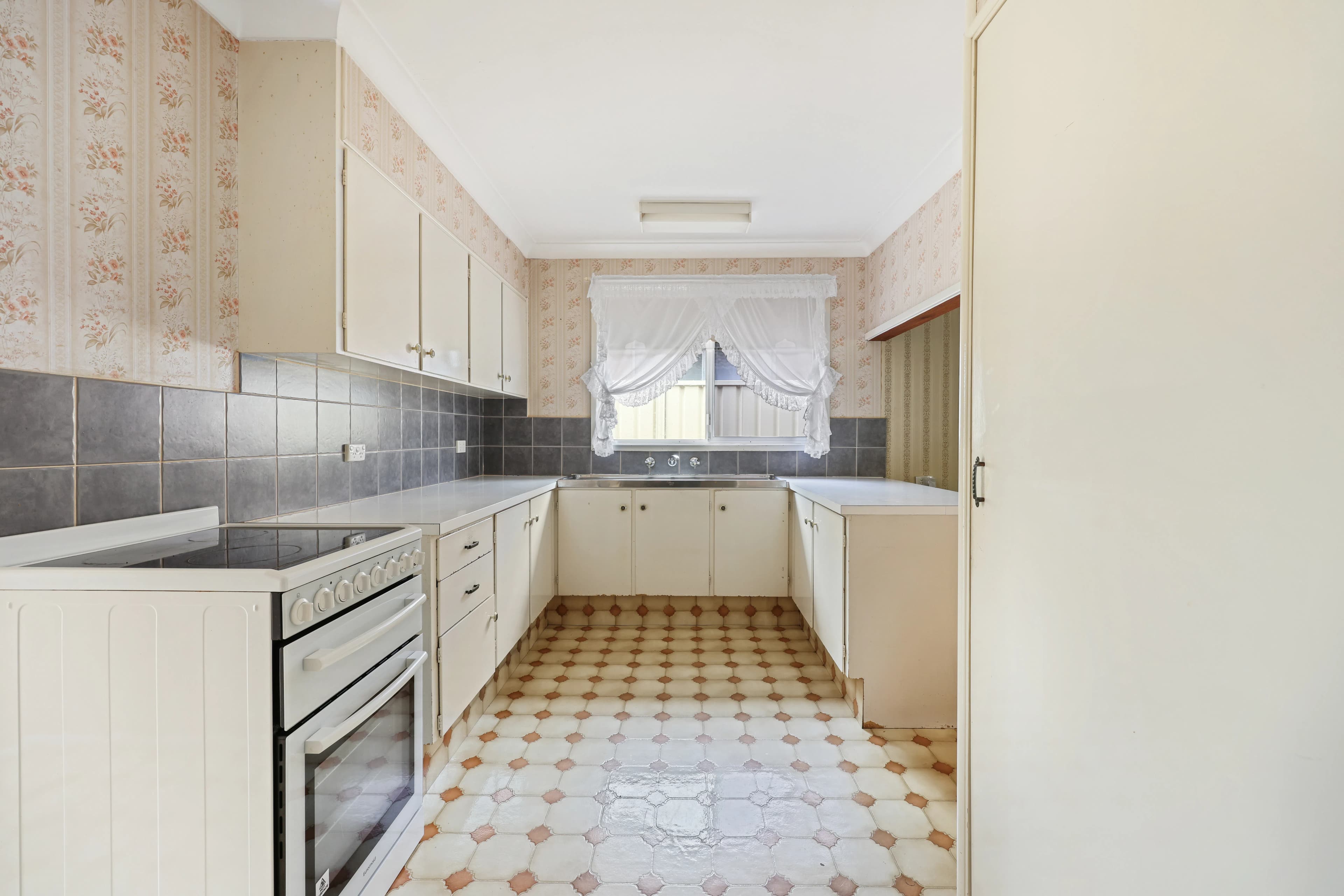 110 Hillvue Road, Tamworth, NSW, 2340, South Tamworth - Thumbnail 4