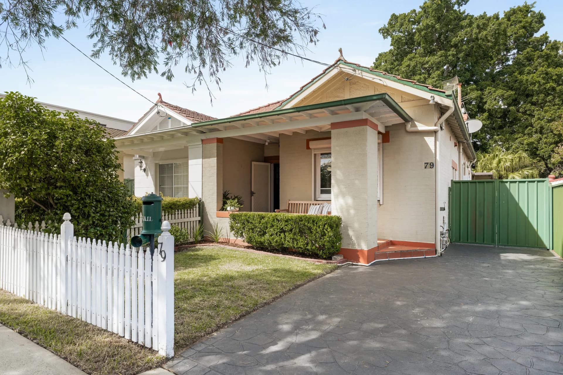 79 Abercorn Street, Bexley - Thumbnail 2