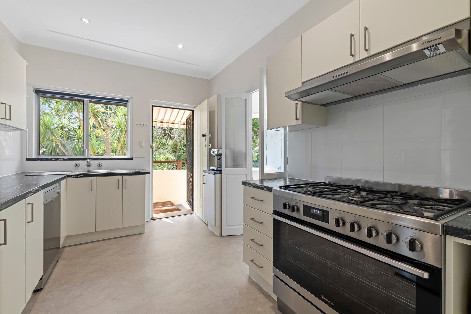 9 Cecil Avenue, Pennant Hills, NSW, Pennant Hills - Thumbnail 4