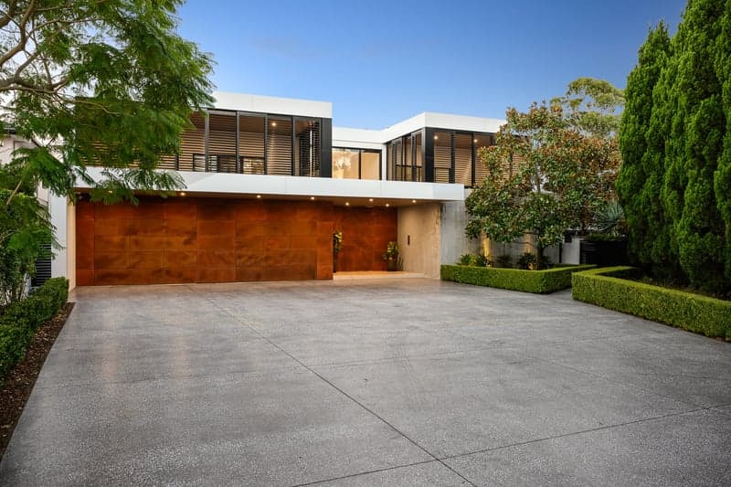 52 Hawkesbury Esplanade, Sylvania Waters - Thumbnail 2