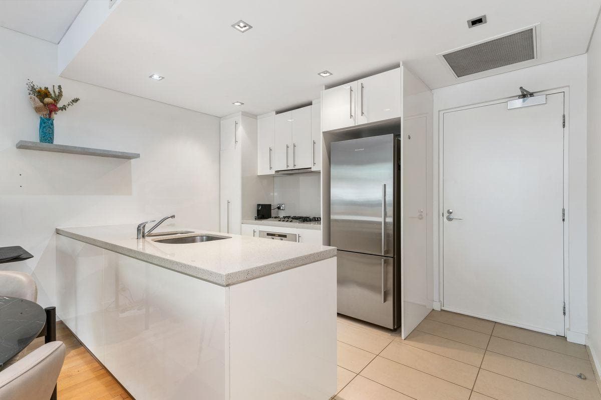 W4 / 70 Canning Beach Road, APPLECROSS WA 6153, Applecross - Thumbnail 3
