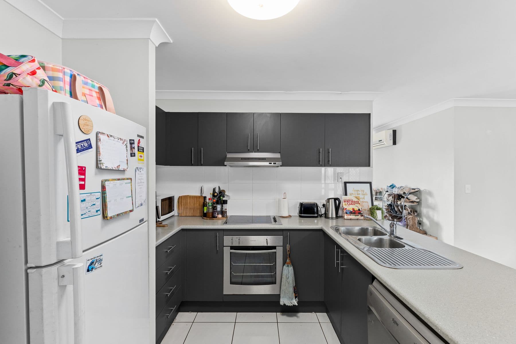2/3 Rose Bud Court, Warwick - Thumbnail 8