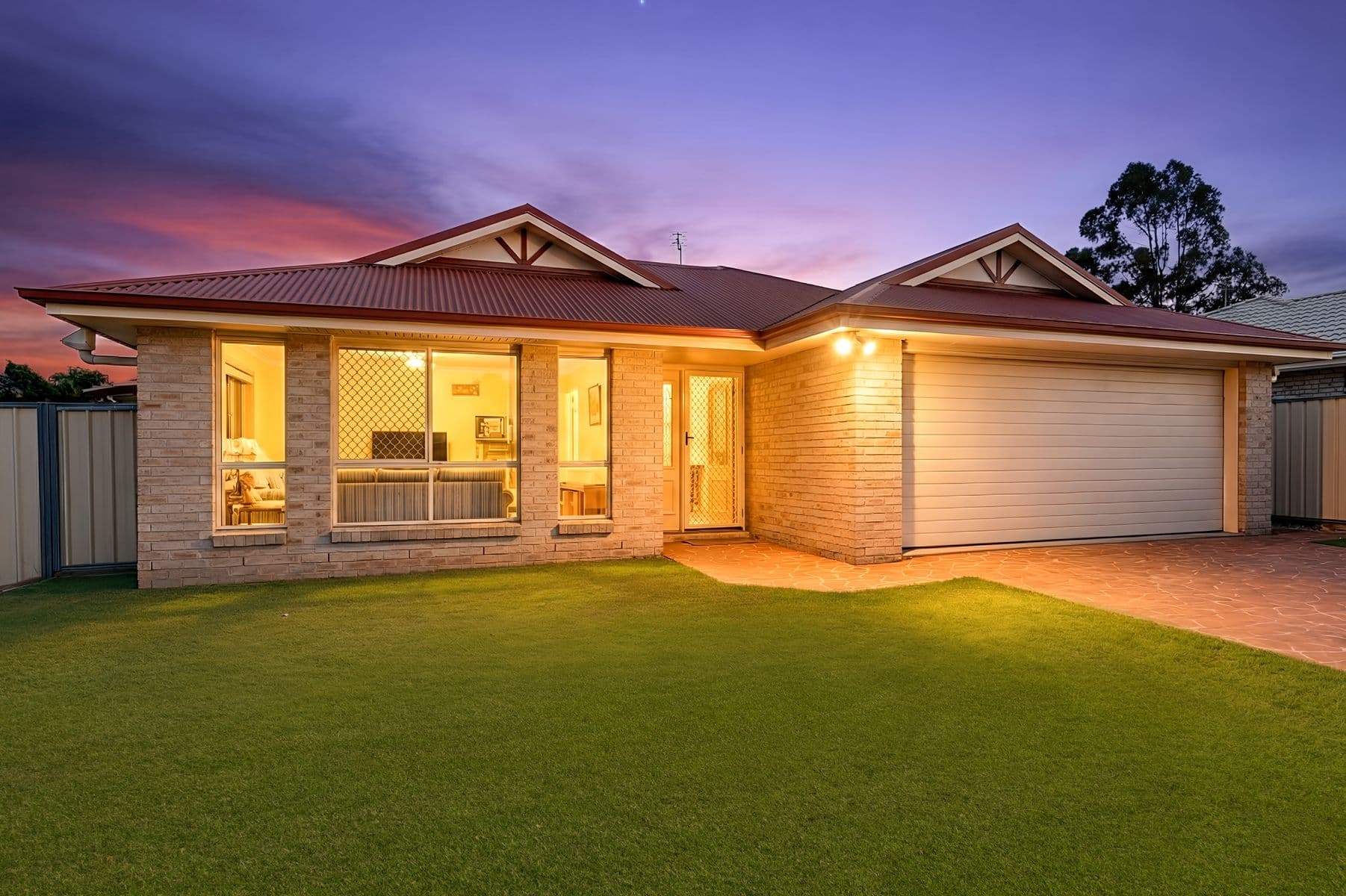 8 Rose Vale Court, Warwick - Thumbnail 4