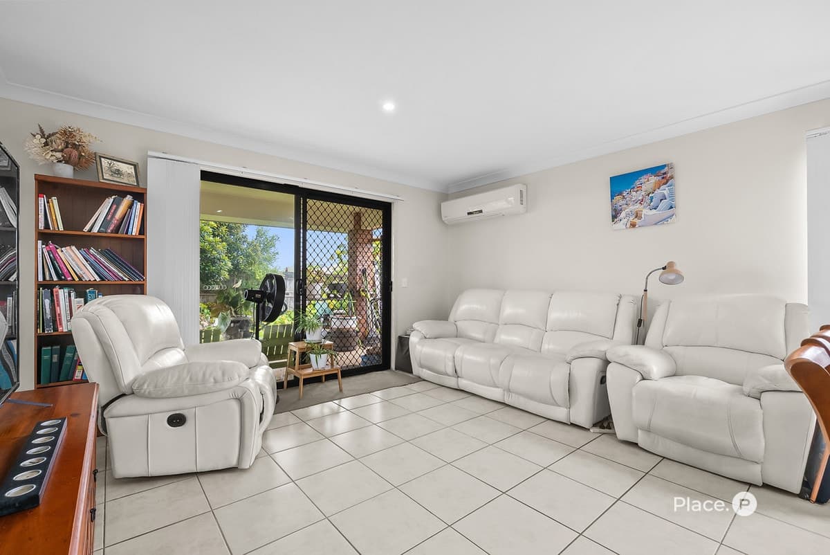 30-32 Feather Court, Morayfield - Thumbnail 3