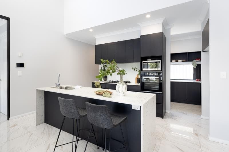 12 EREN COURT, Bridgeman Downs, QLD 4035, Bridgeman Downs - Thumbnail 2