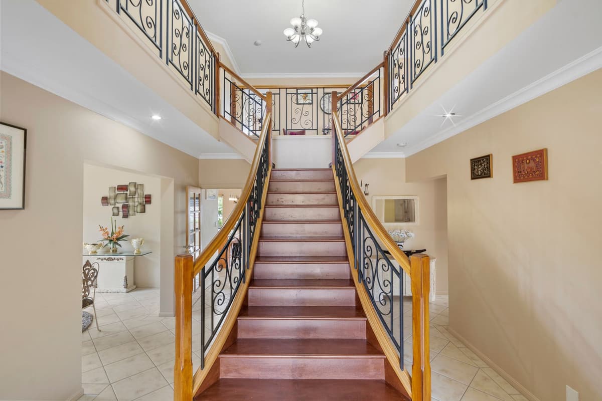 1 Parnham Court, Arundel QLD 4214, Arundel - Thumbnail 5
