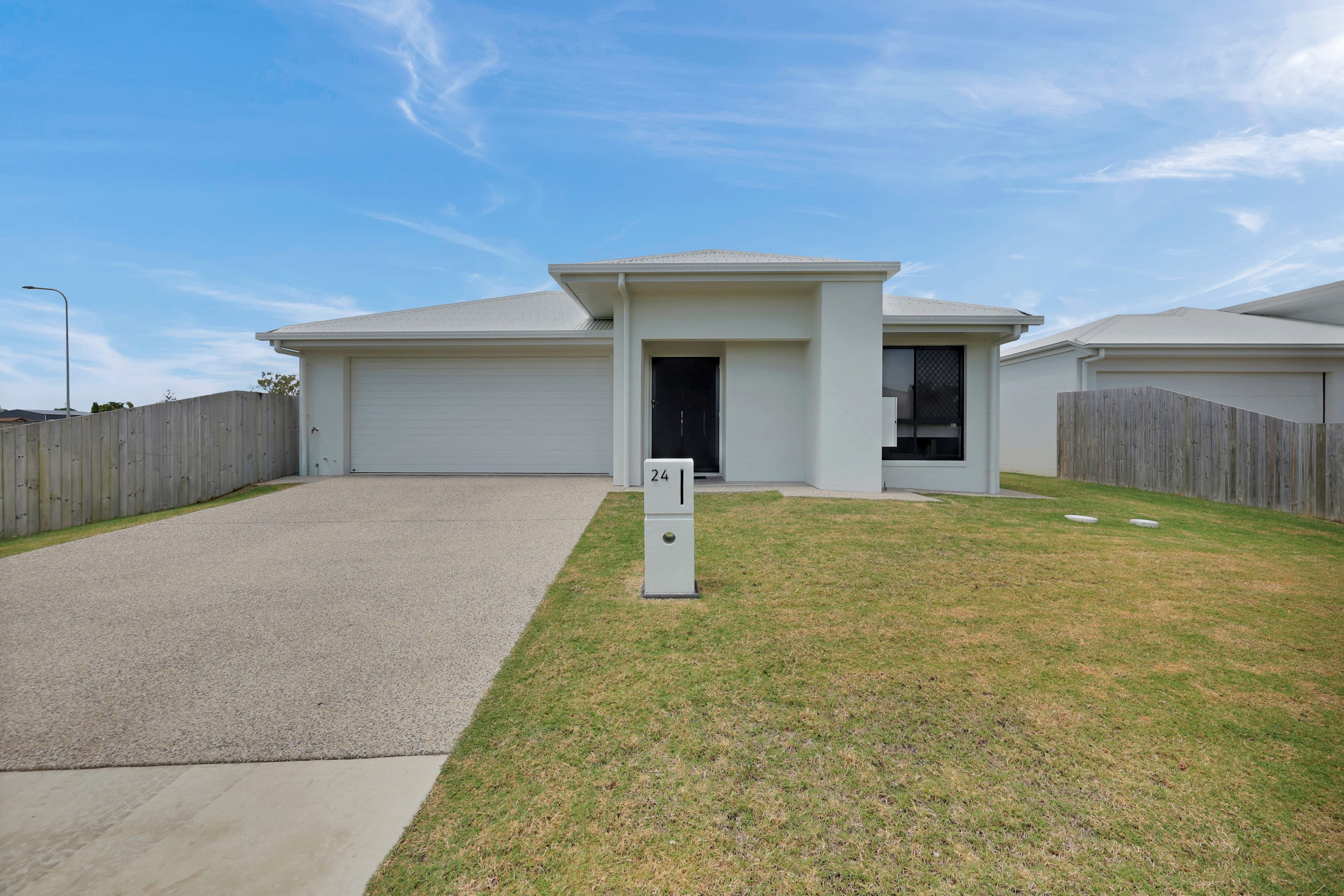 24 Hermosa Circuit, Beaconsfield - Image 1