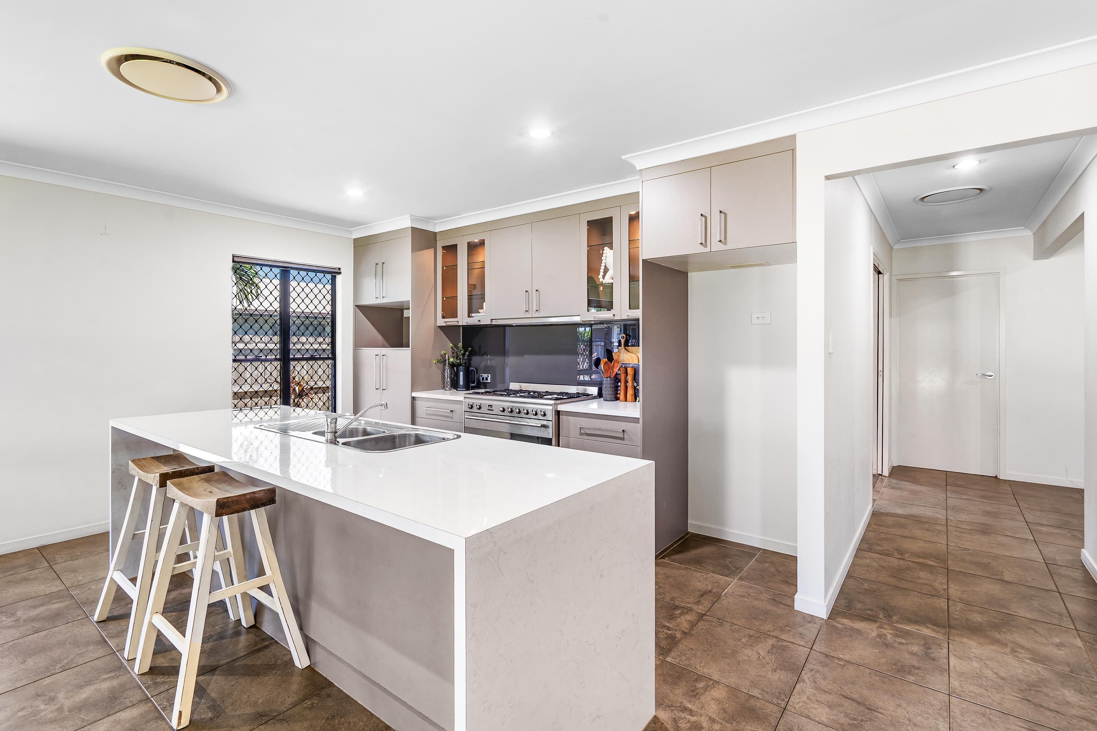 19 Monash Way, Ooralea - Thumbnail 4