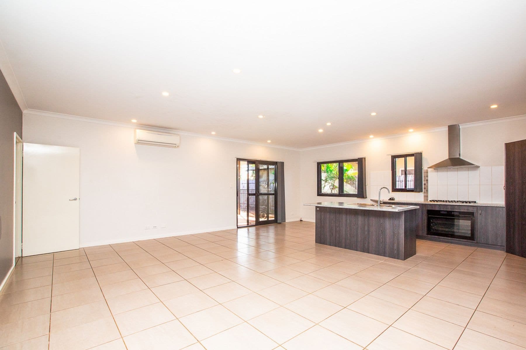 25 Huxtable Crescent, South Hedland WA 6722, South Hedland - Thumbnail 5