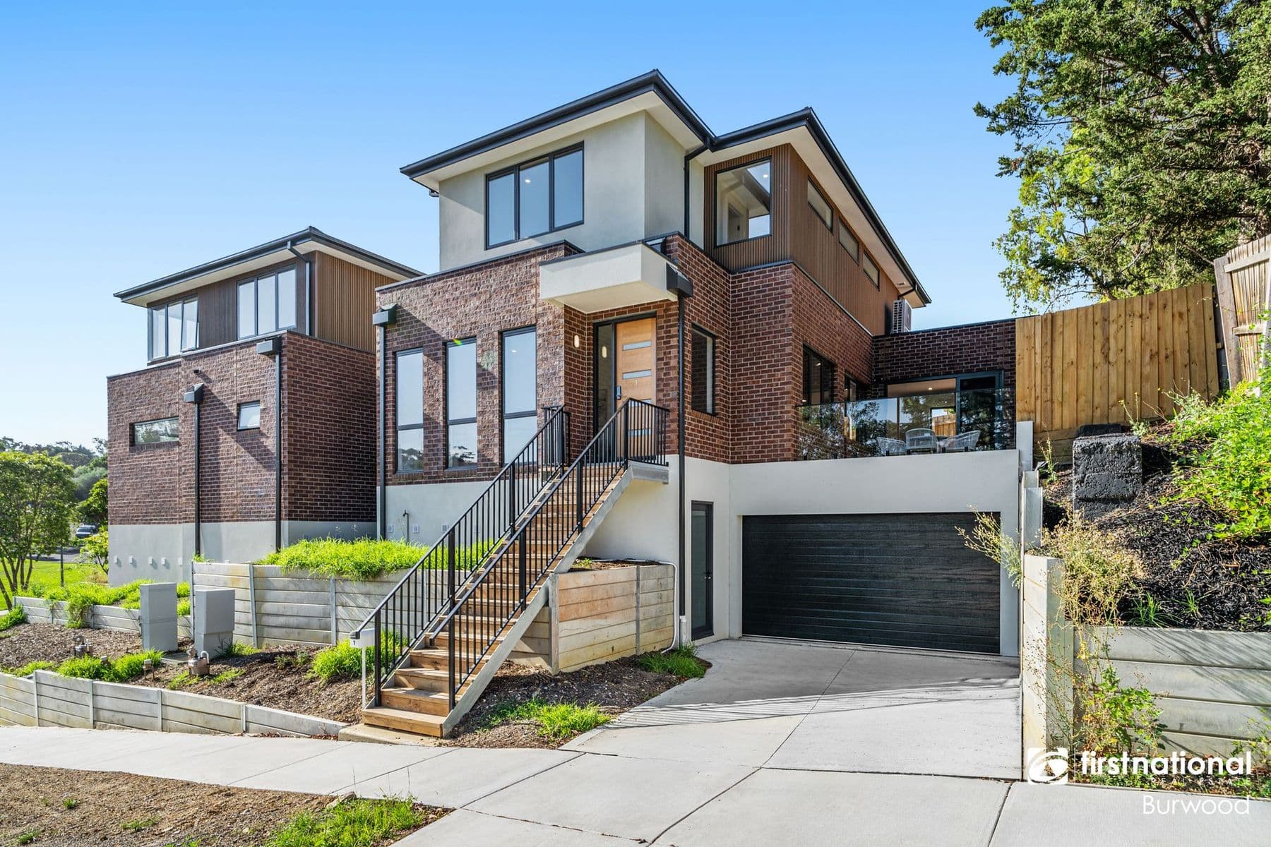 1 Applewood Court, Doncaster East VIC 3109, Doncaster East - Thumbnail 2