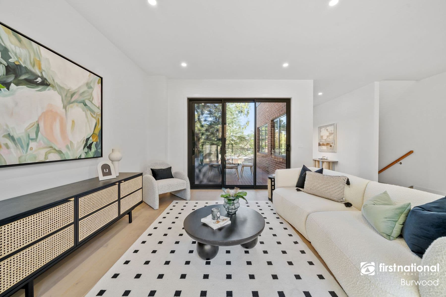 1 Applewood Court, Doncaster East VIC 3109, Doncaster East - Thumbnail 3