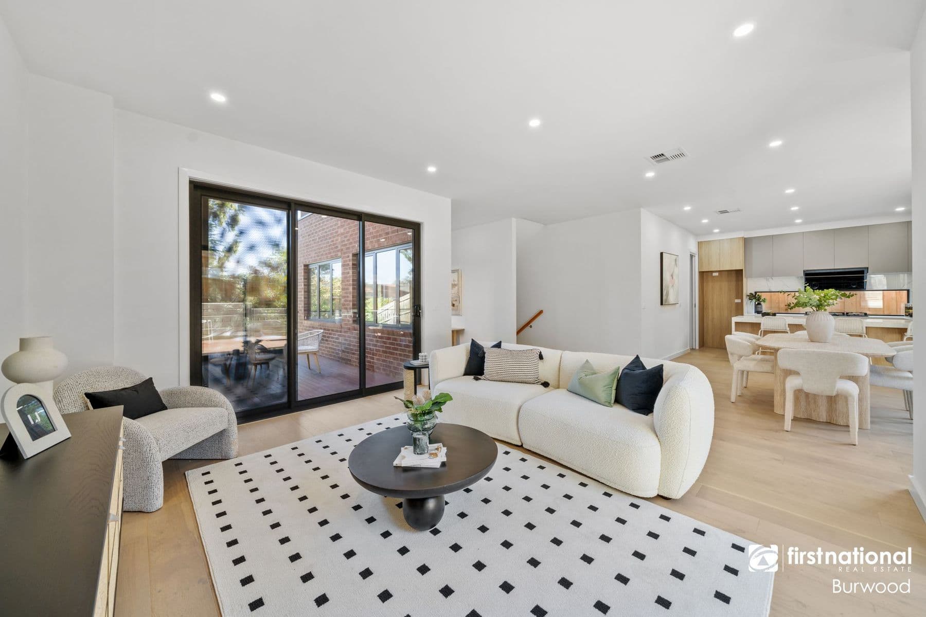 1 Applewood Court, Doncaster East VIC 3109, Doncaster East - Thumbnail 5