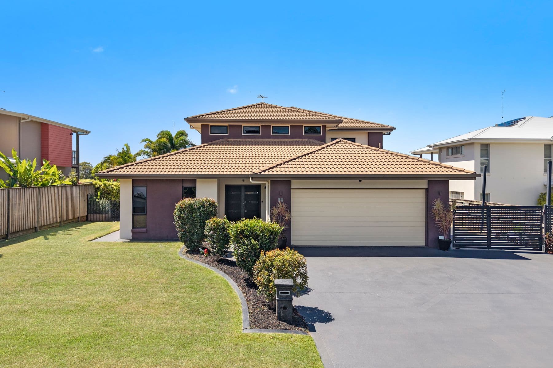 10 Fleay Street, Redland Bay QLD 4165, Redland Bay - Image 1