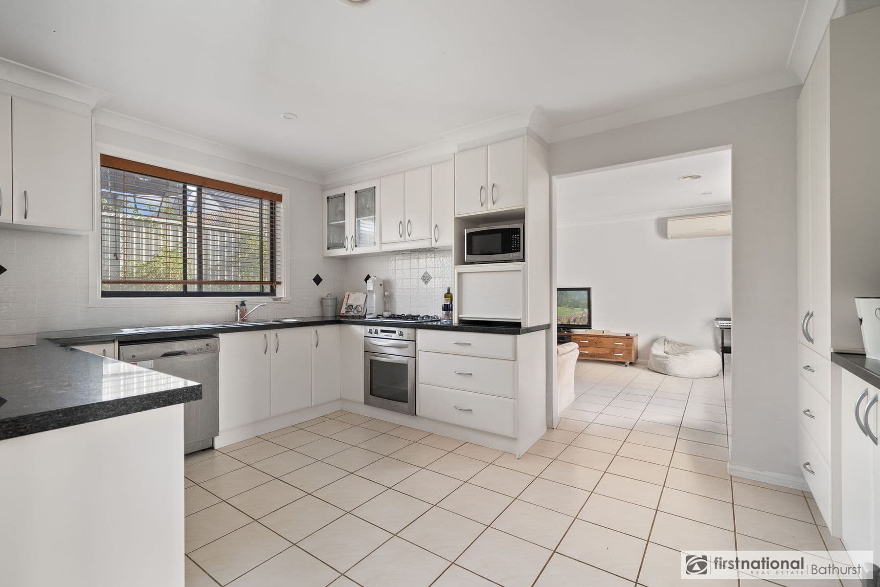 11B Darwin Drive, Llanarth NSW 2795, Llanarth - Thumbnail 5