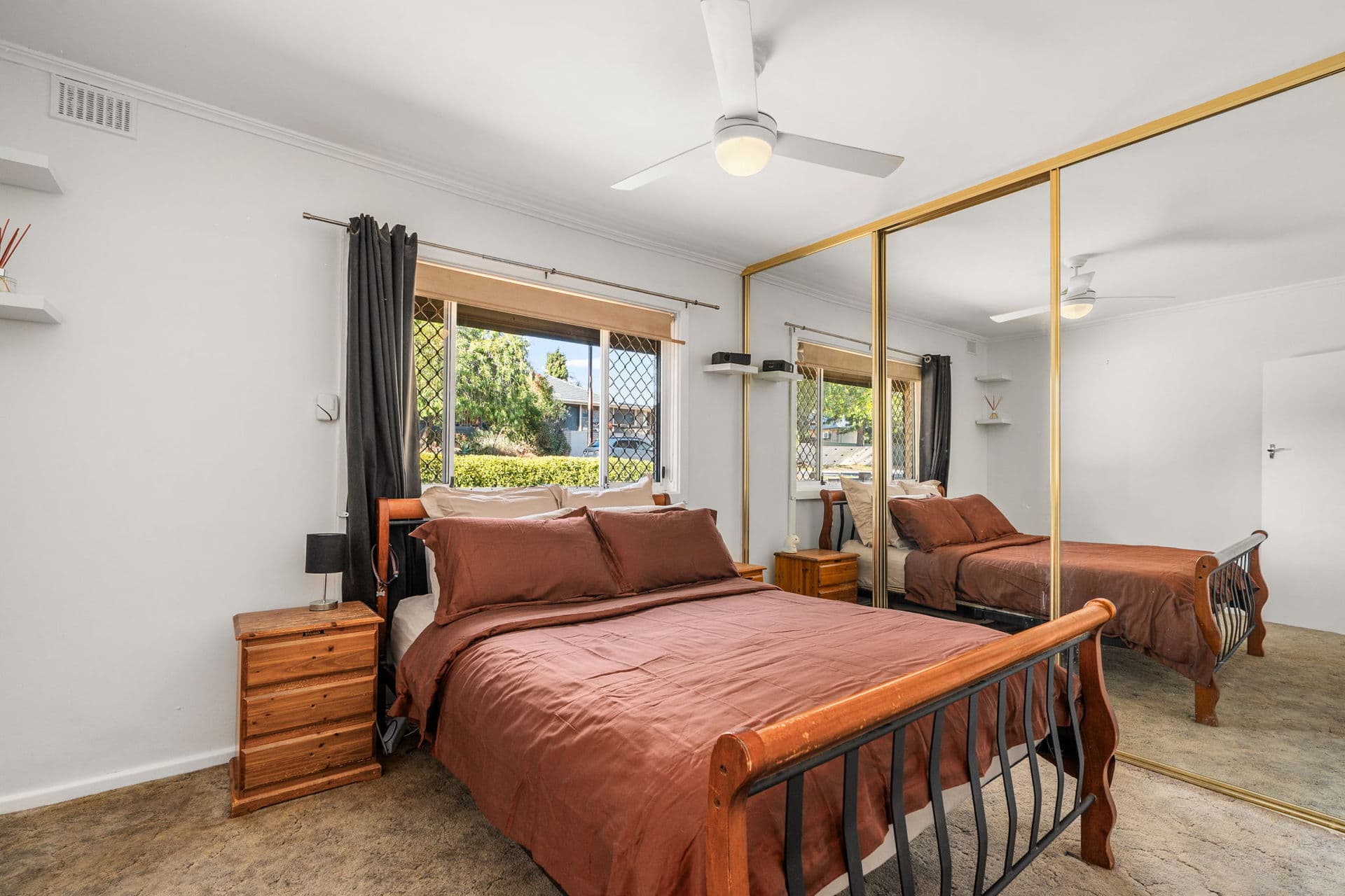6 Gloucester Avenue, Redwood Park - Thumbnail 5