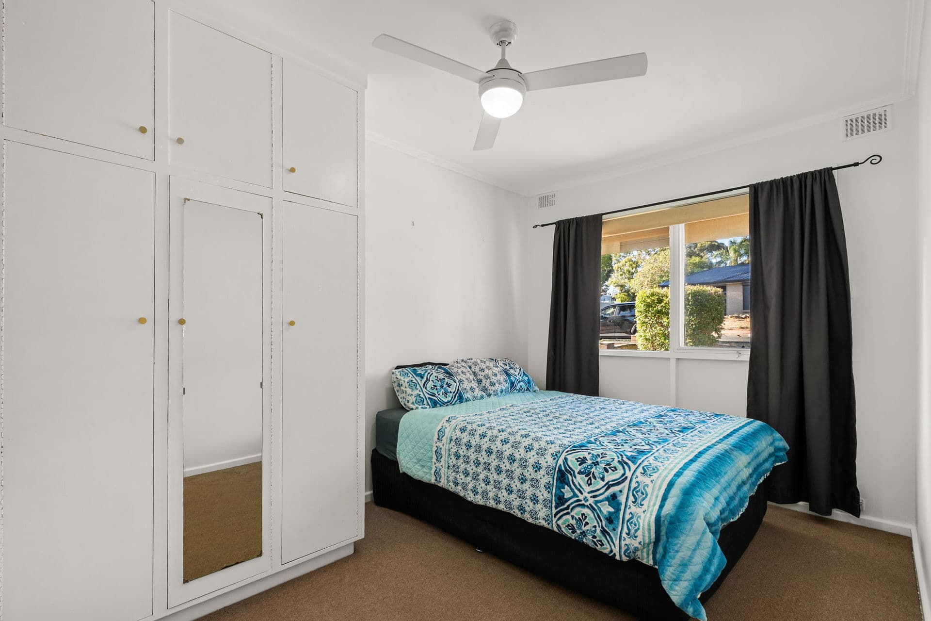 6 Gloucester Avenue, Redwood Park - Thumbnail 6