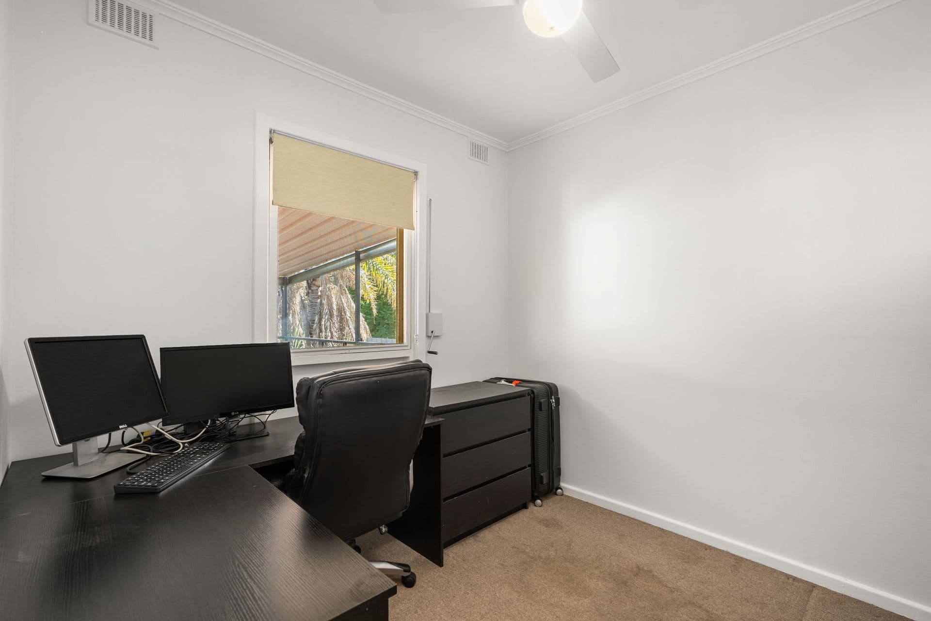 6 Gloucester Avenue, Redwood Park - Thumbnail 7
