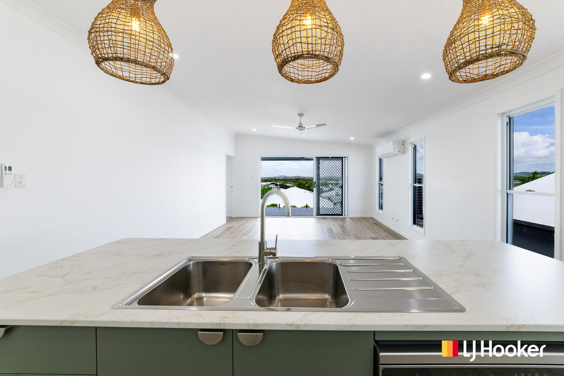 20 Azure Drive, Rural View, Rural View - Thumbnail 7