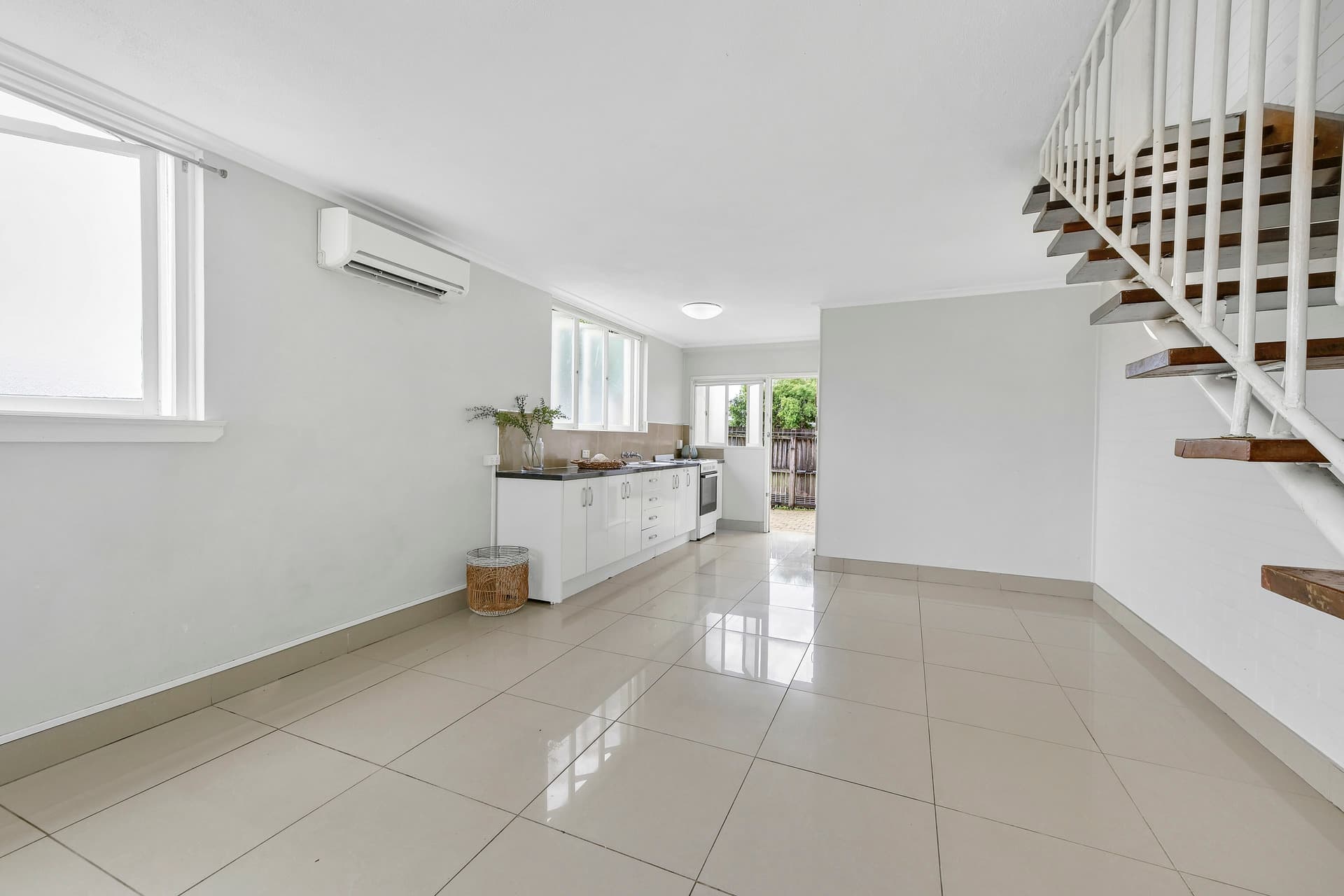1/331 Shakespeare Street, East Mackay, East Mackay - Thumbnail 2
