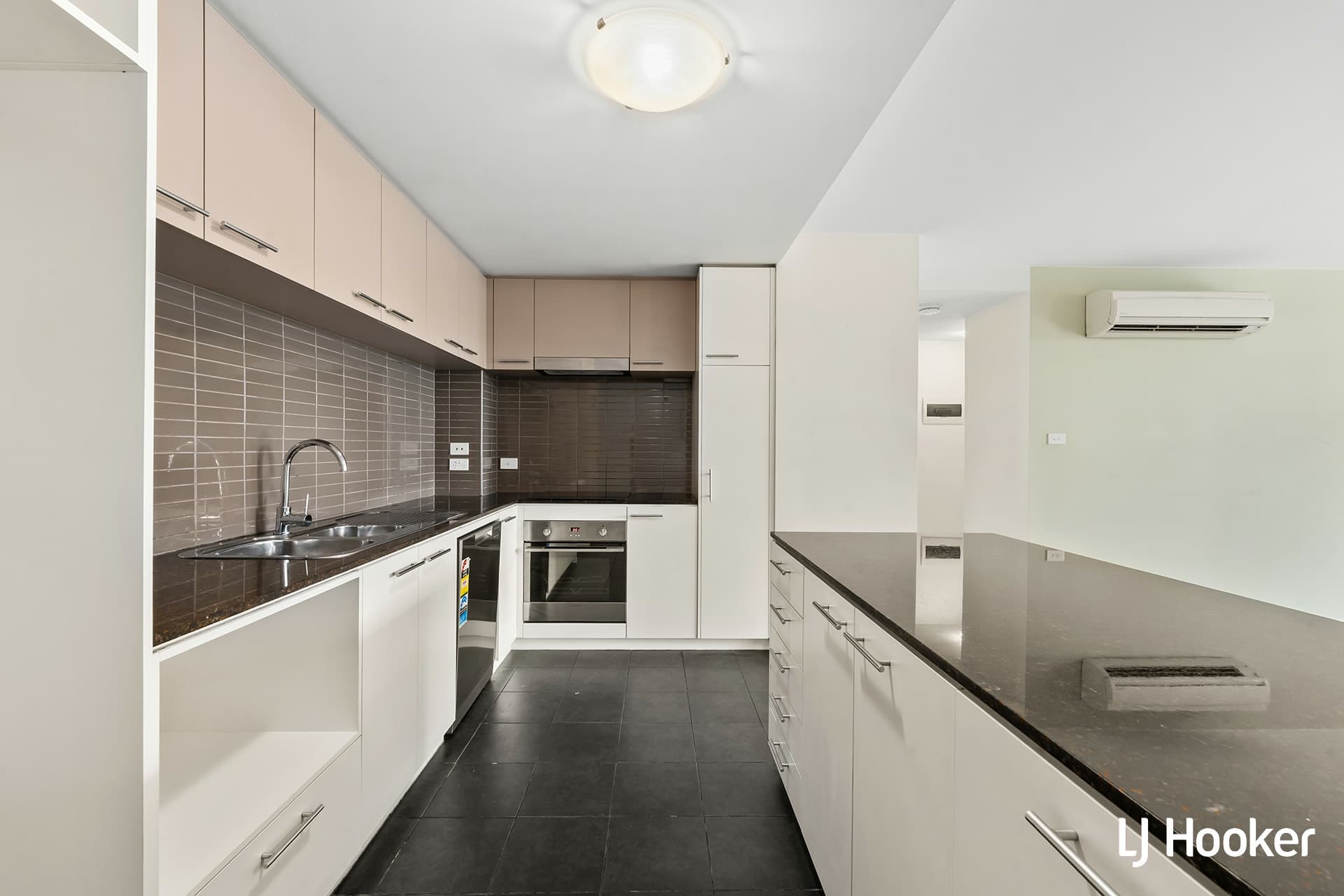 104/72 College Street, Belconnen, Belconnen - Thumbnail 3