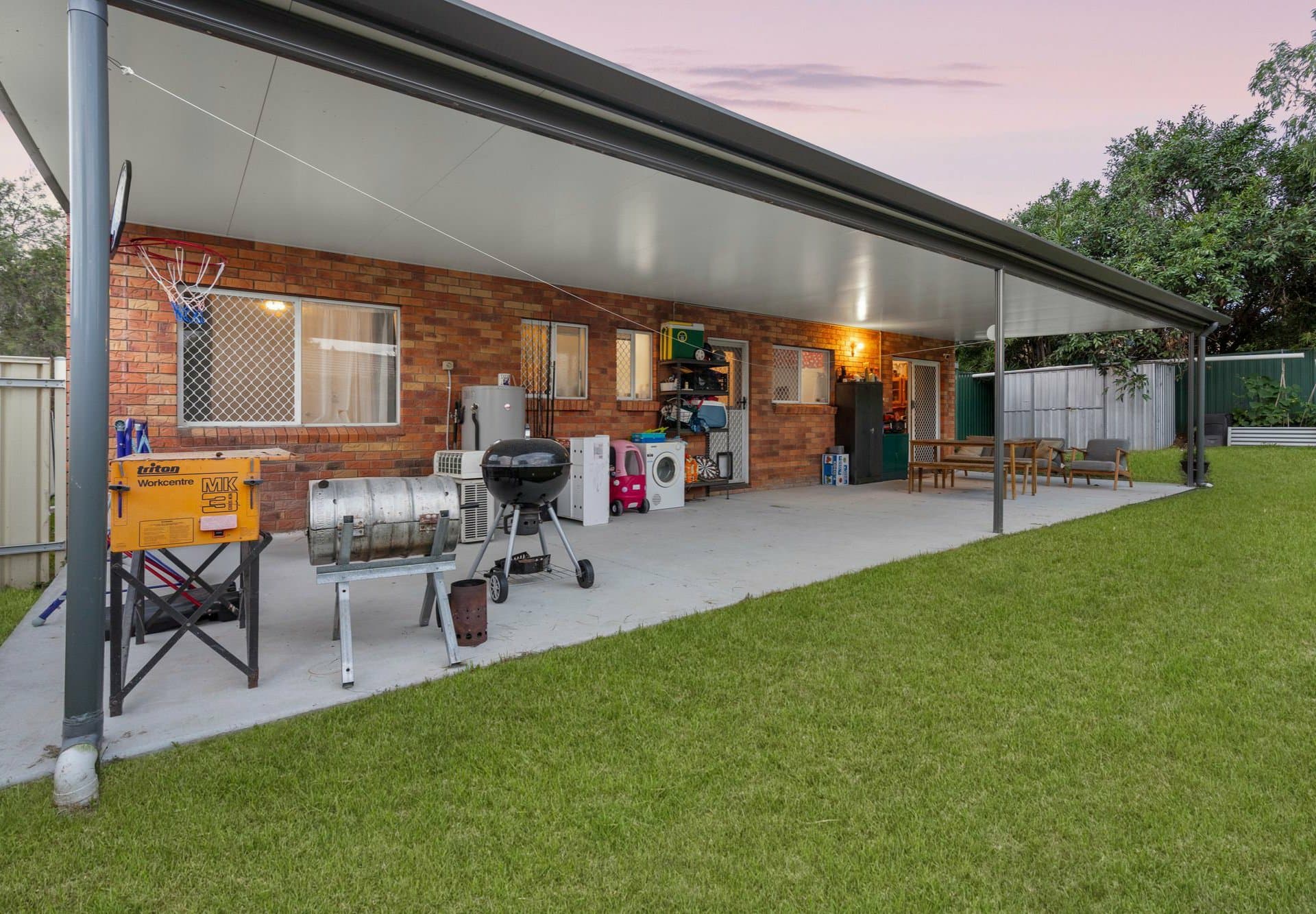 11 King Arthur Boulevard, Bethania, Bethania - Image 1