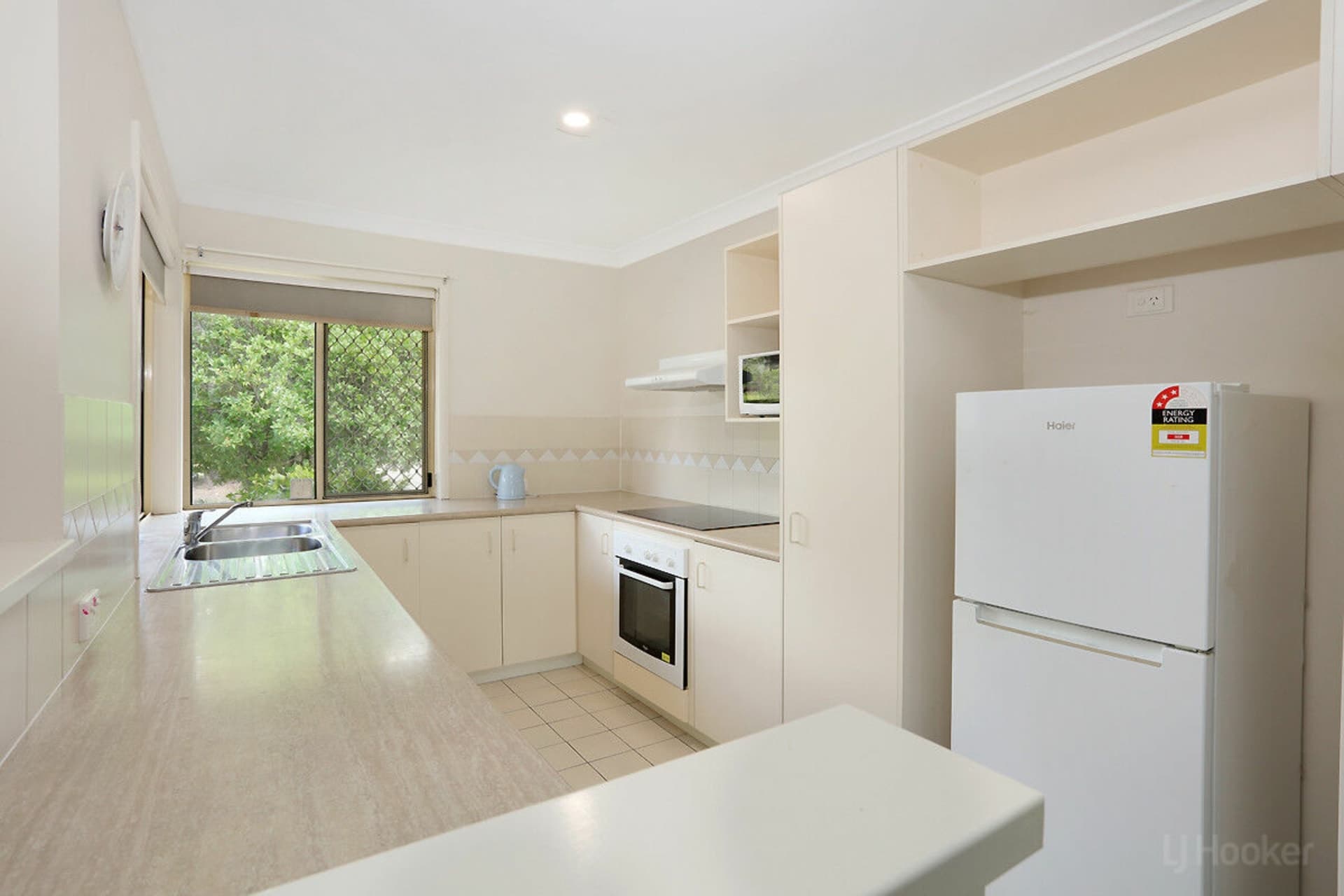 120/125 Hansford Road, Coombabah, Coombabah - Thumbnail 3