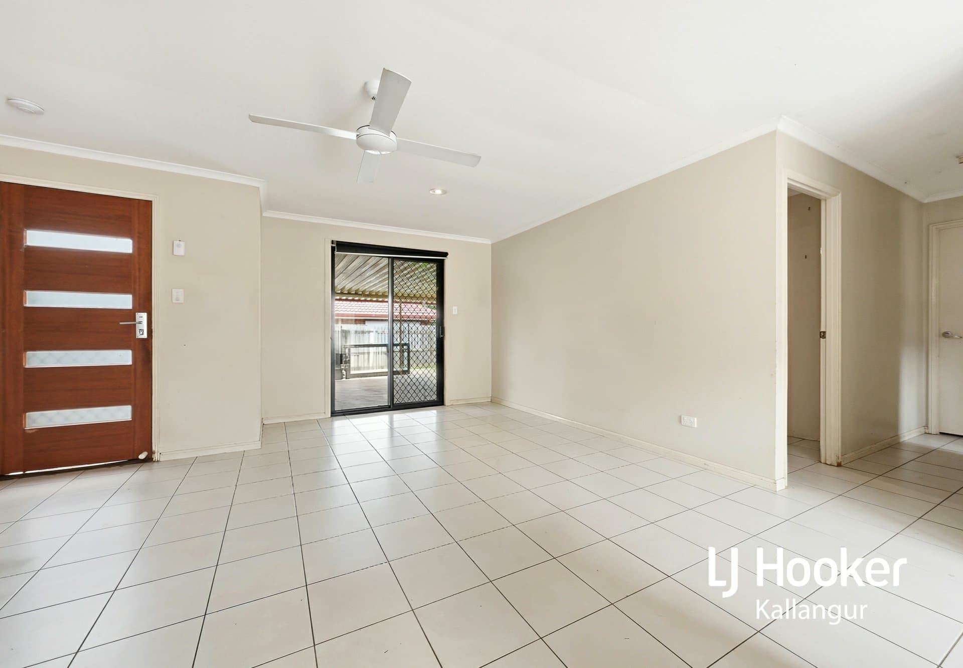 42 Orchid Avenue, Kallangur, Kallangur - Thumbnail 2