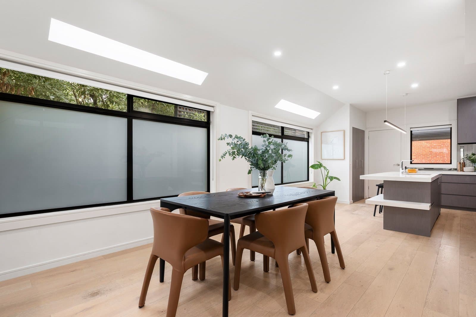 1/6a Ruabon Road, Toorak - Thumbnail 4
