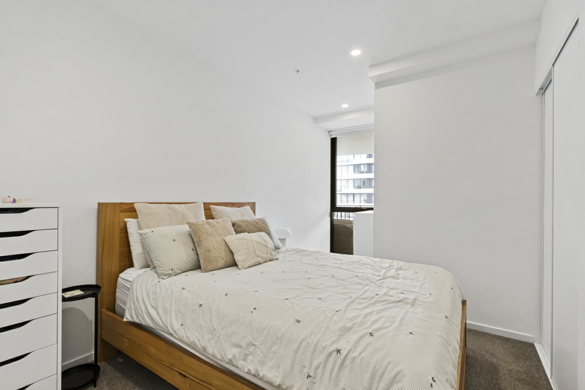2410/8 Athena Boulevard, Hope Island, Hope Island - Thumbnail 6