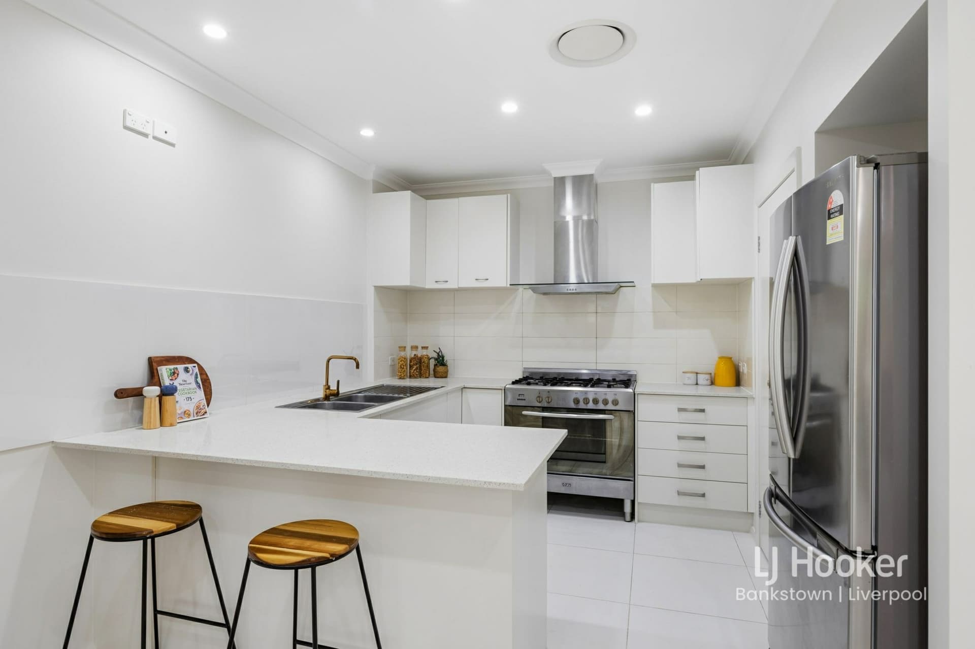 64 Bradbury Street, Moorebank, Moorebank - Thumbnail 5