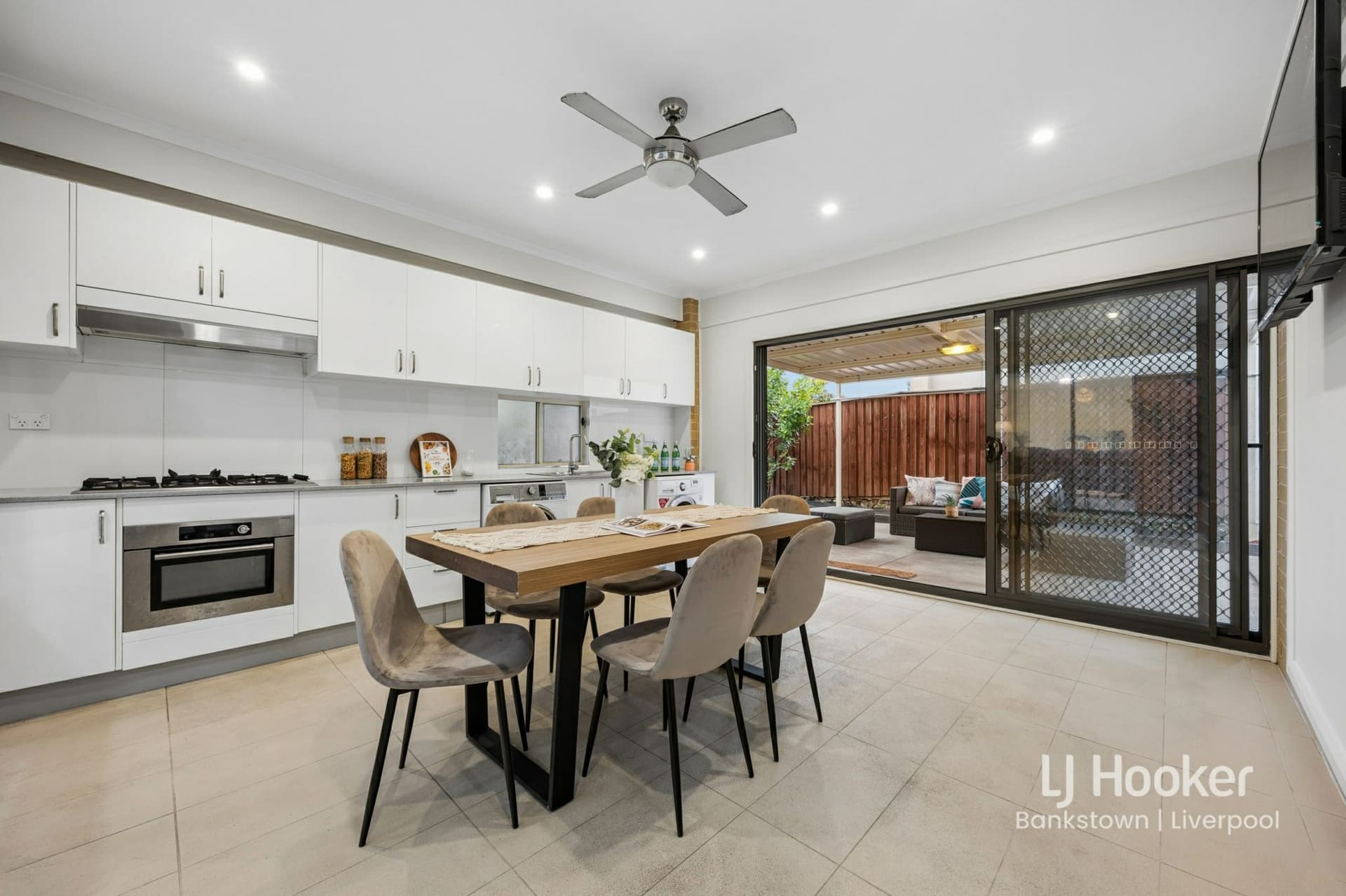 64 Bradbury Street, Moorebank, Moorebank - Thumbnail 7