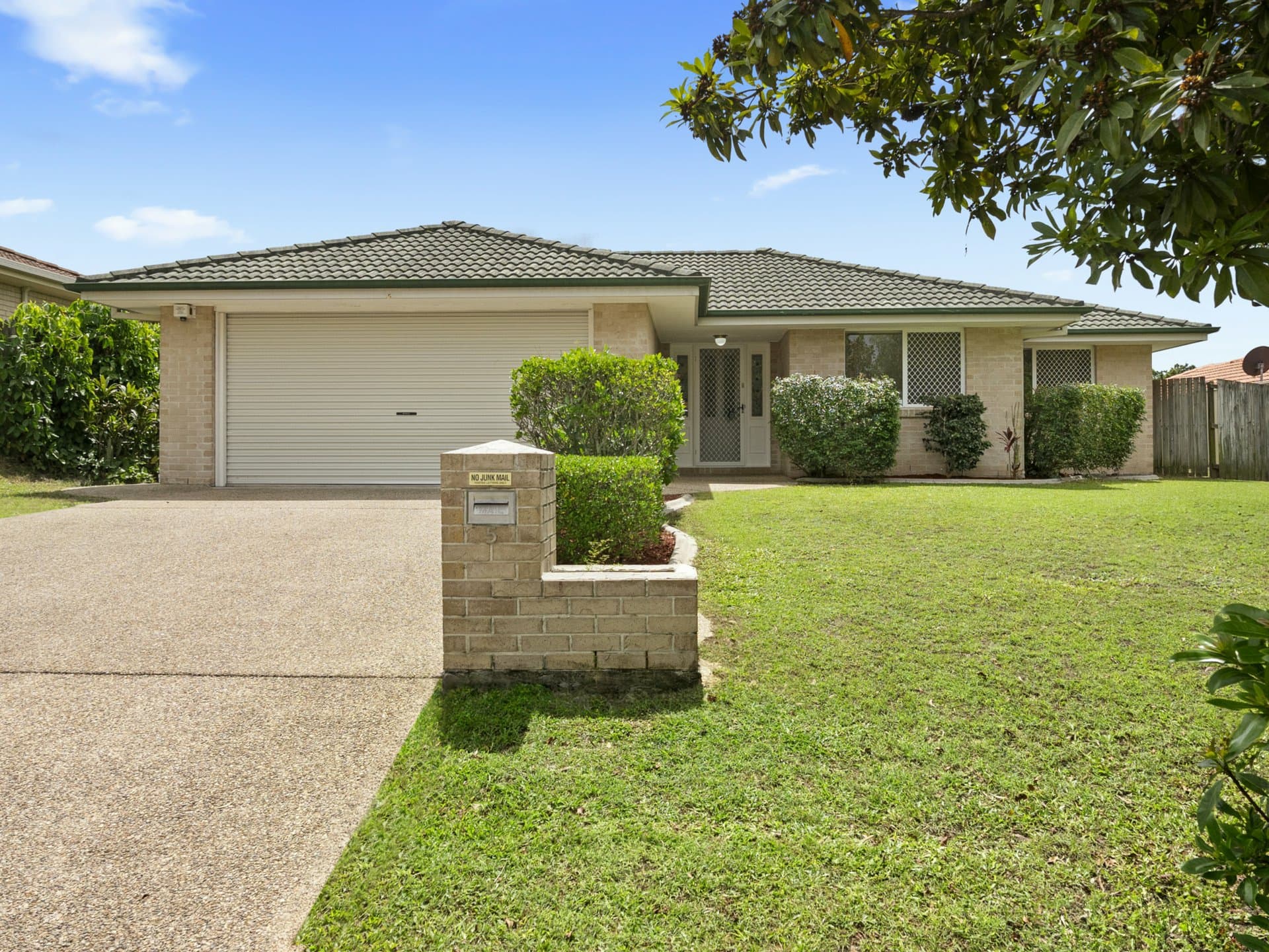 5 Lyrebird Street, Calamvale, Calamvale - Image 1