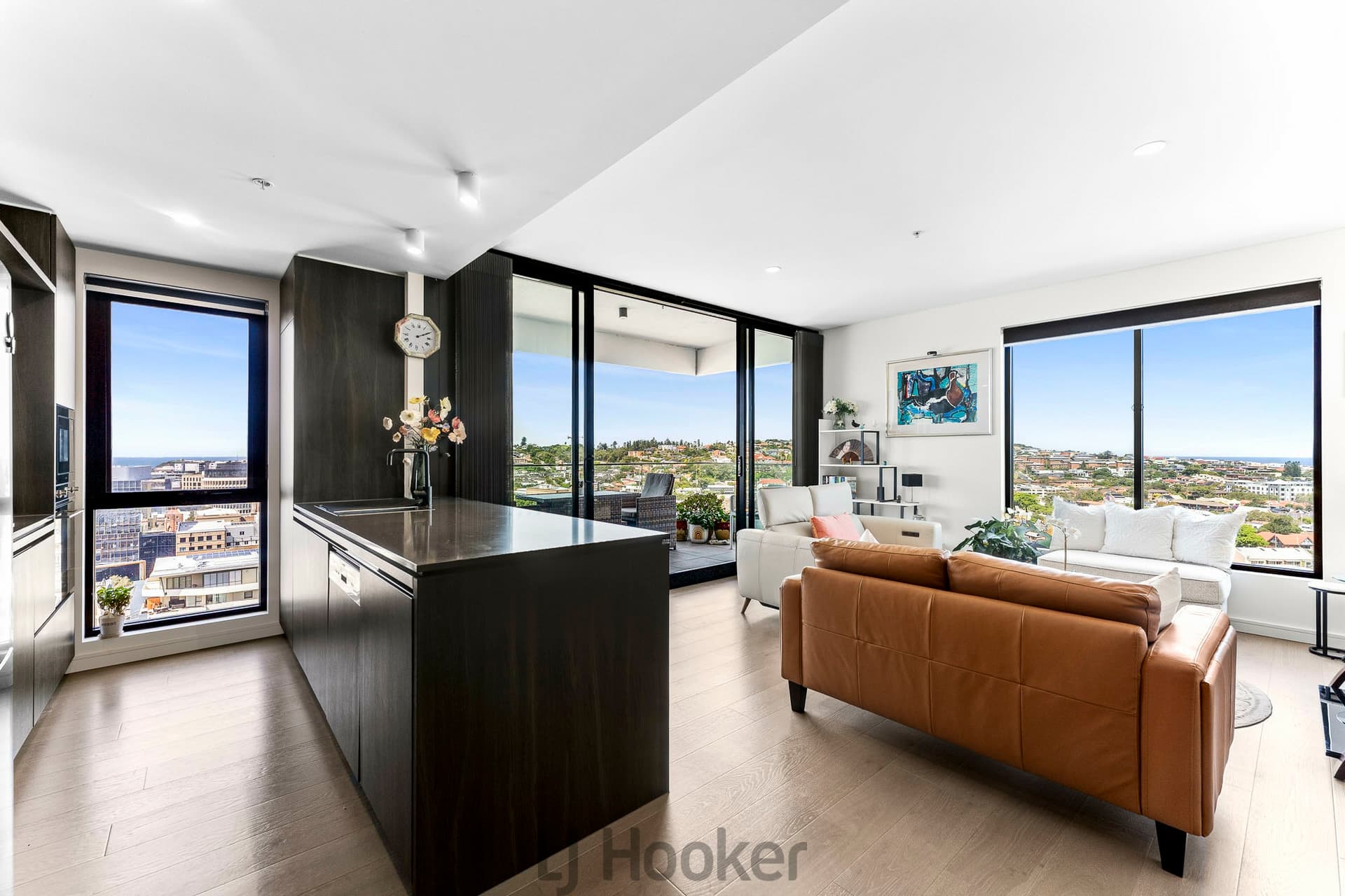 1604/509 Hunter Street, Newcastle, Newcastle - Thumbnail 3