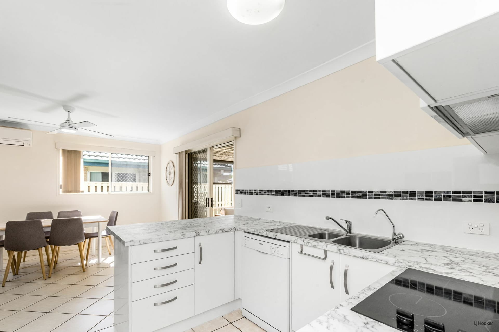8/9-11 Narara Crescent, Banora Point, Banora Point - Thumbnail 7