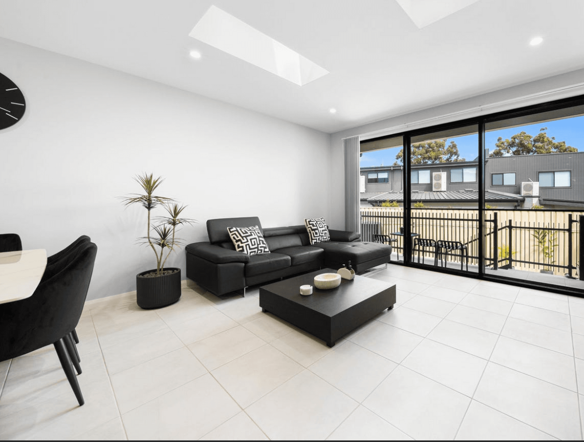 6B Templeton Crescent, Moorebank, Moorebank - Thumbnail 6