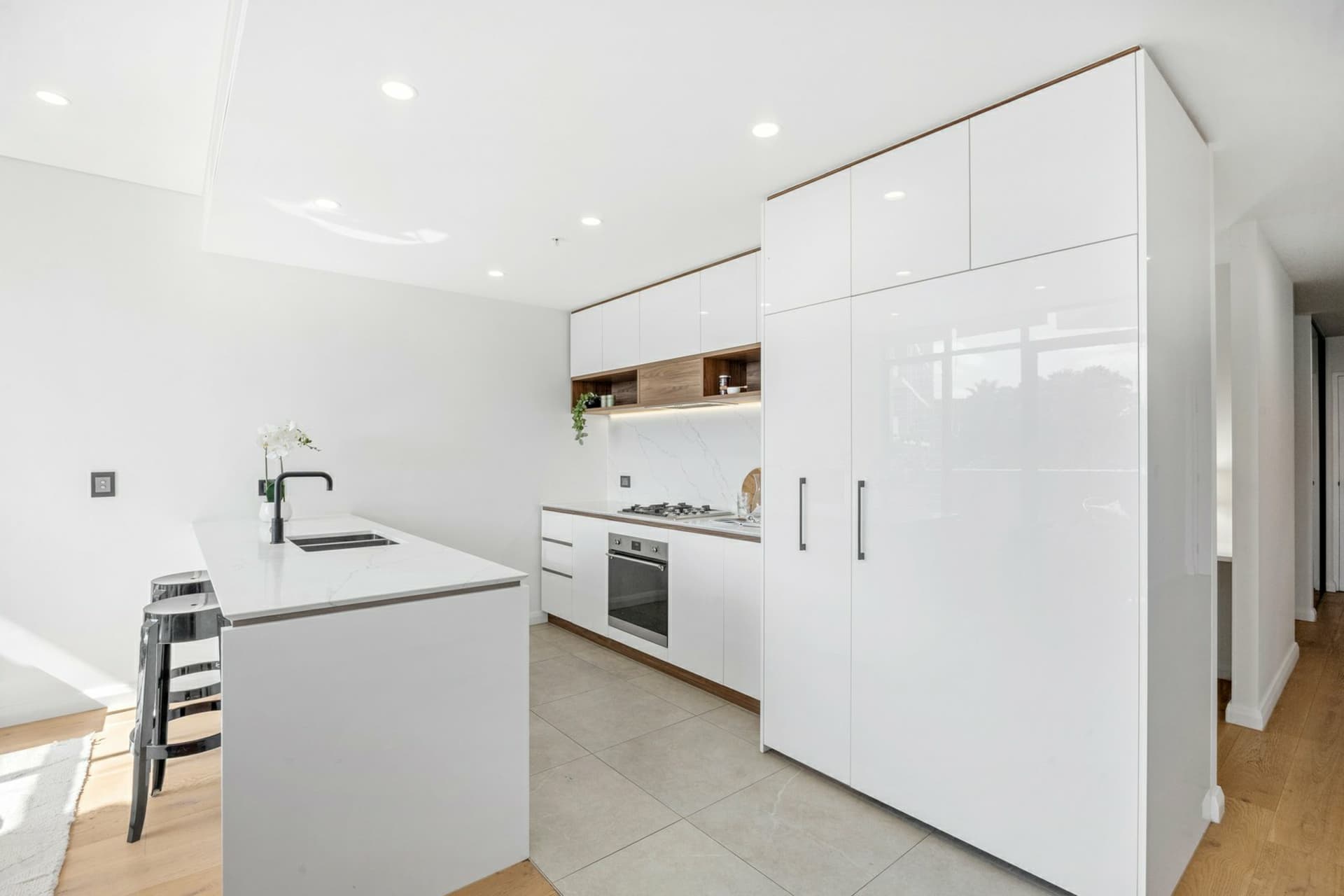 Apartment 303/2 Regent Street, Petersham, Petersham - Thumbnail 5