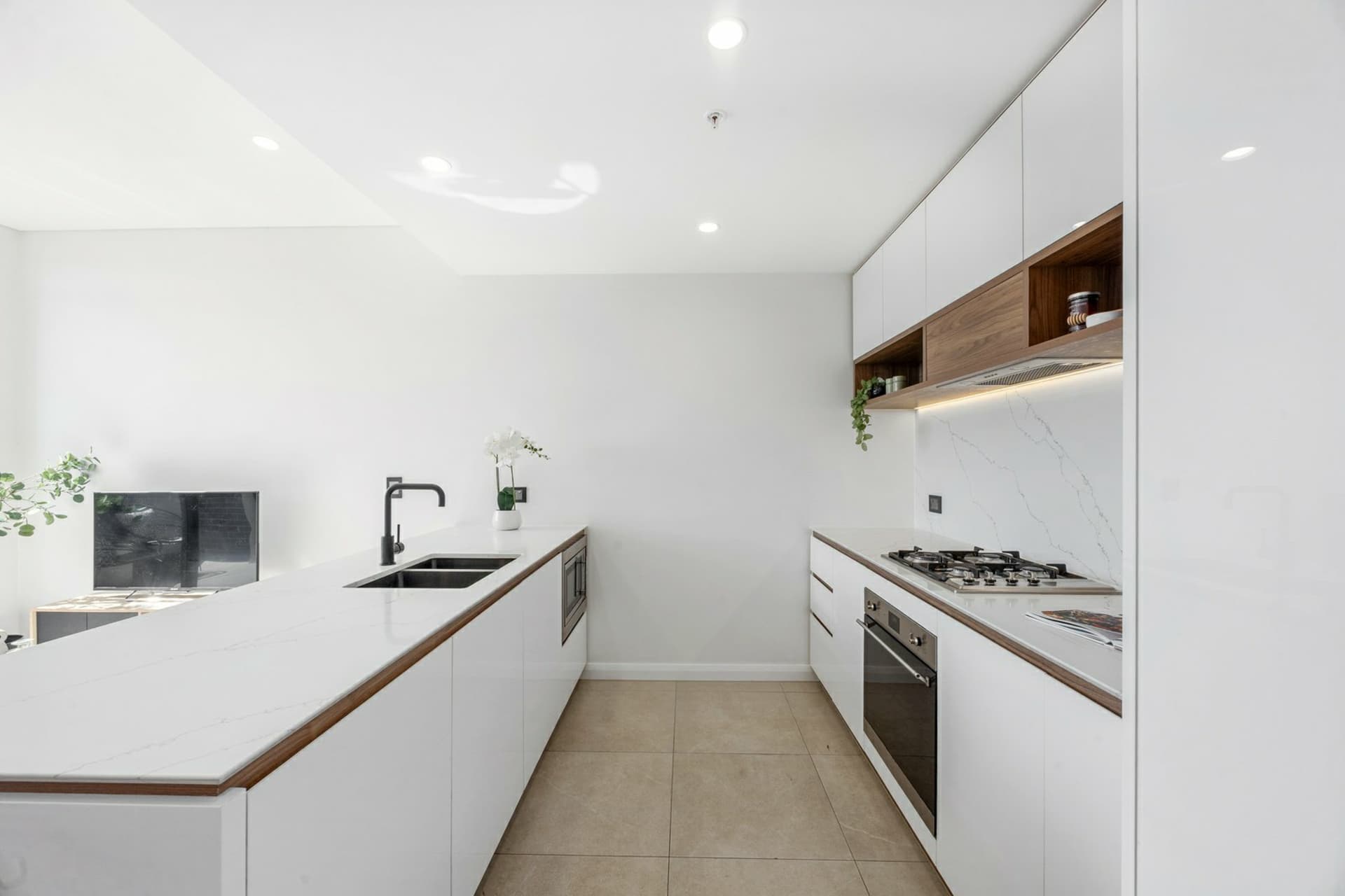 Apartment 303/2 Regent Street, Petersham, Petersham - Thumbnail 6