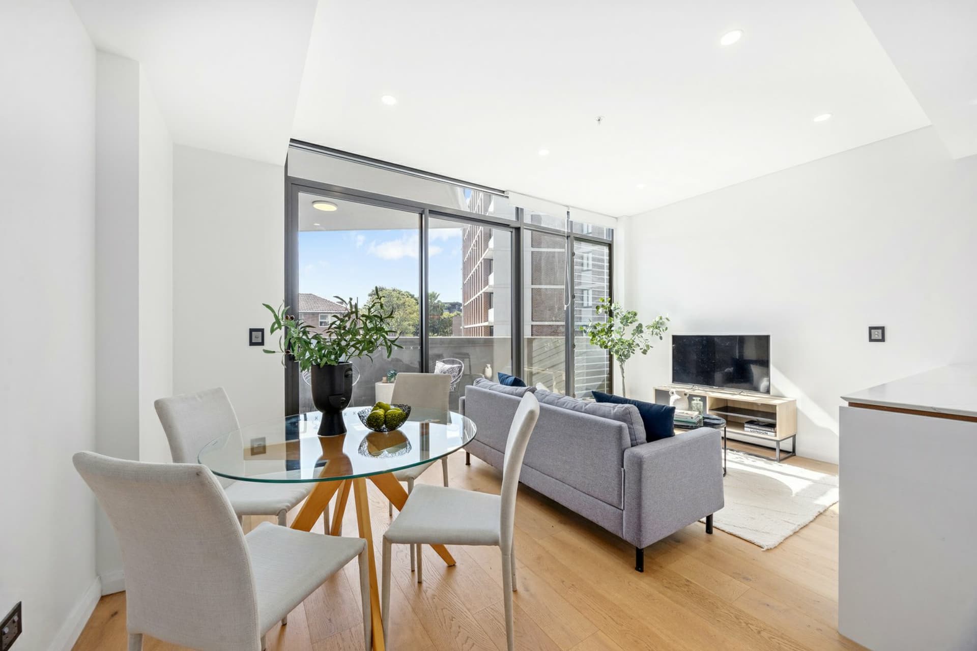 Apartment 303/2 Regent Street, Petersham, Petersham - Thumbnail 7