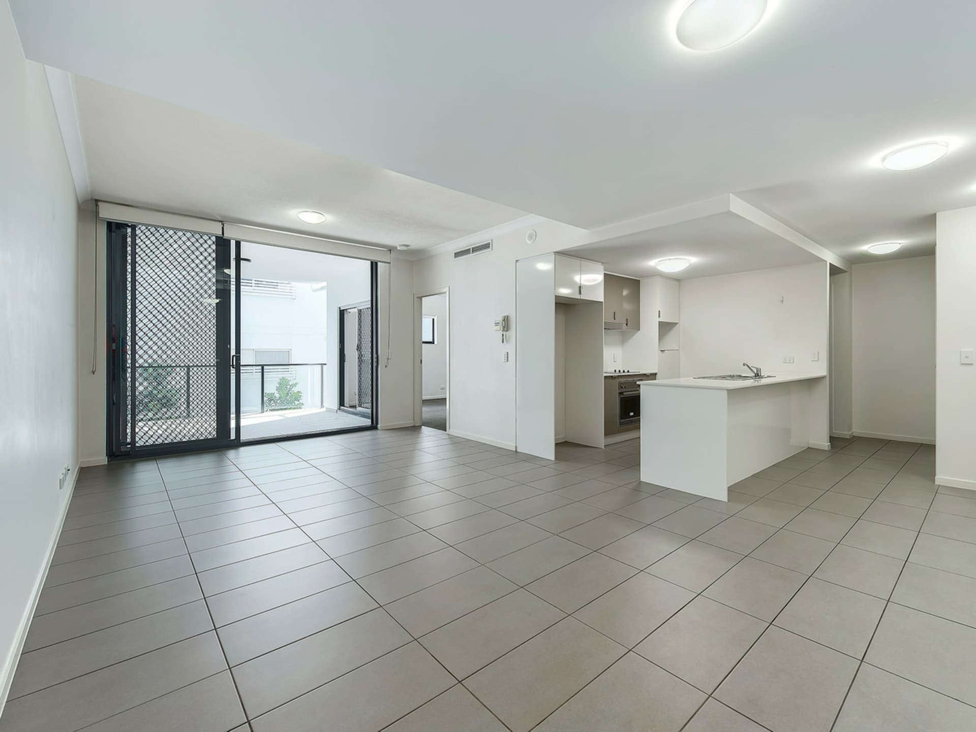 Unit 26/33 Florrie Street, Lutwyche, Lutwyche - Thumbnail 2
