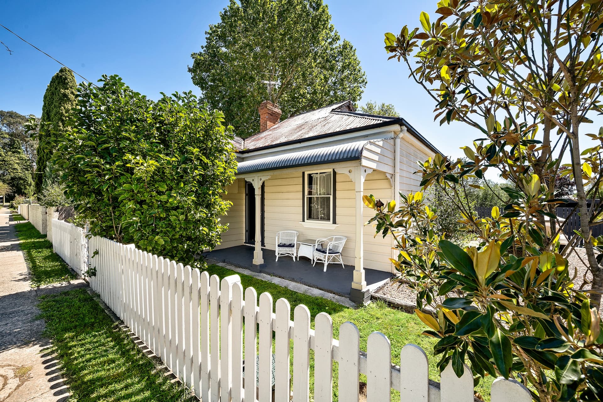 11 Surveyor Street, Queanbeyan, Queanbeyan - Thumbnail 2