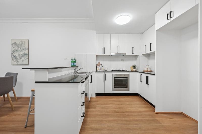 10/159 Princes Highway, St Peters - Thumbnail 3