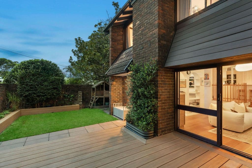 4/6 Waverton Avenue, Waverton - Image 1