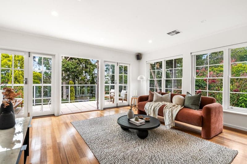 11 Pine Grove, Belair - Thumbnail 2